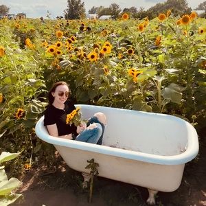 Meet your Posher, Jenn